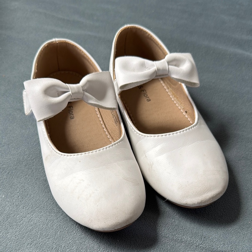 Kids White Bow Flats Size 11